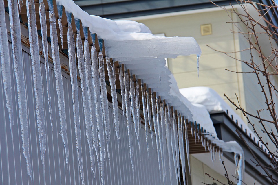 This Is Why a Roof Inspection Before Winter Weather Is Important