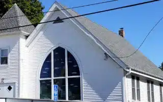 The Benefits of Hiring Local Vinyl Siding Installers Near Me in Connecticut