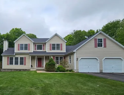 Roof Replacement & Vinyl Siding Packages: Best Value for August Projects