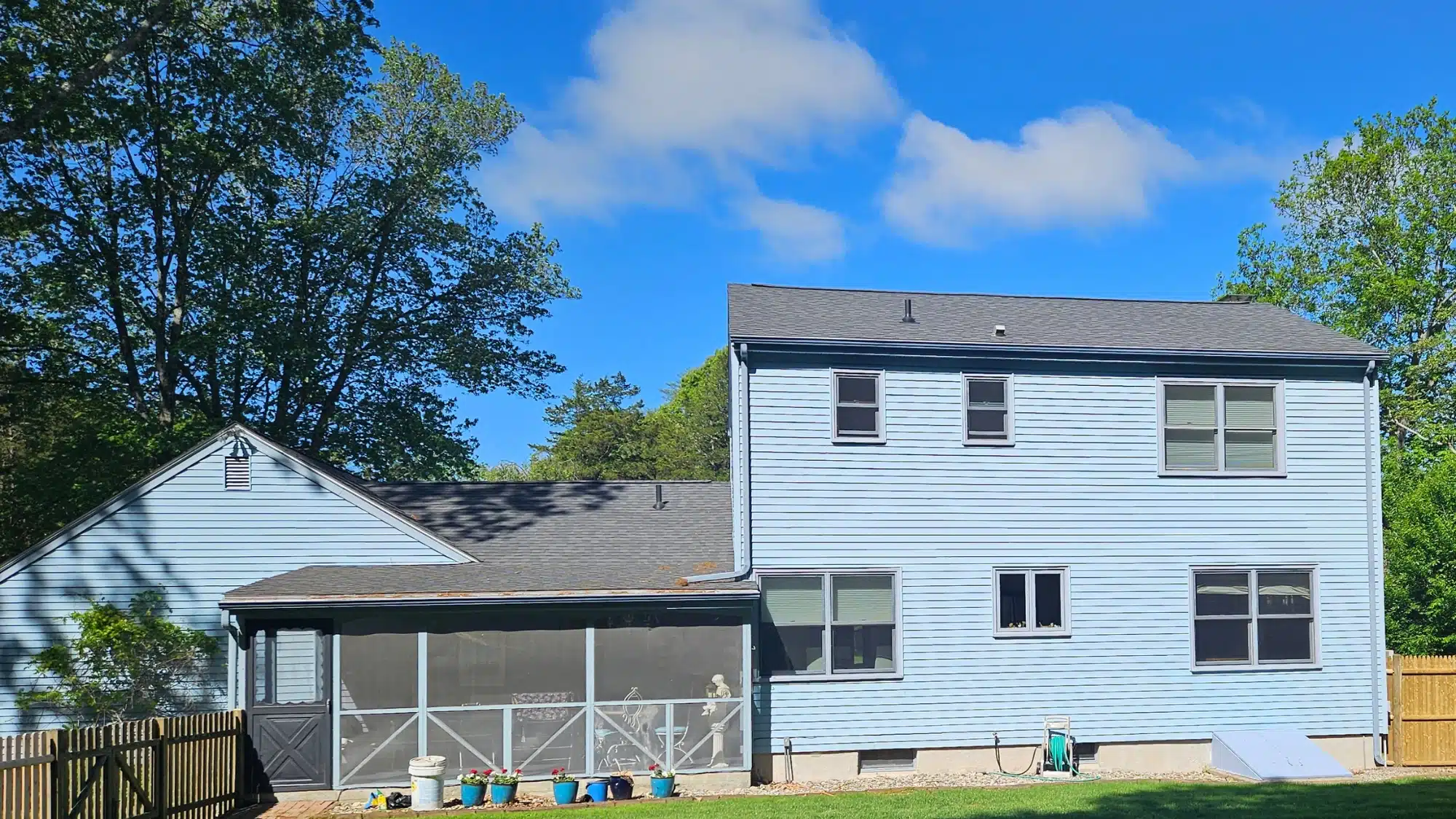 Top Roofing Trends in Connecticut for Late-Summer Renovations
