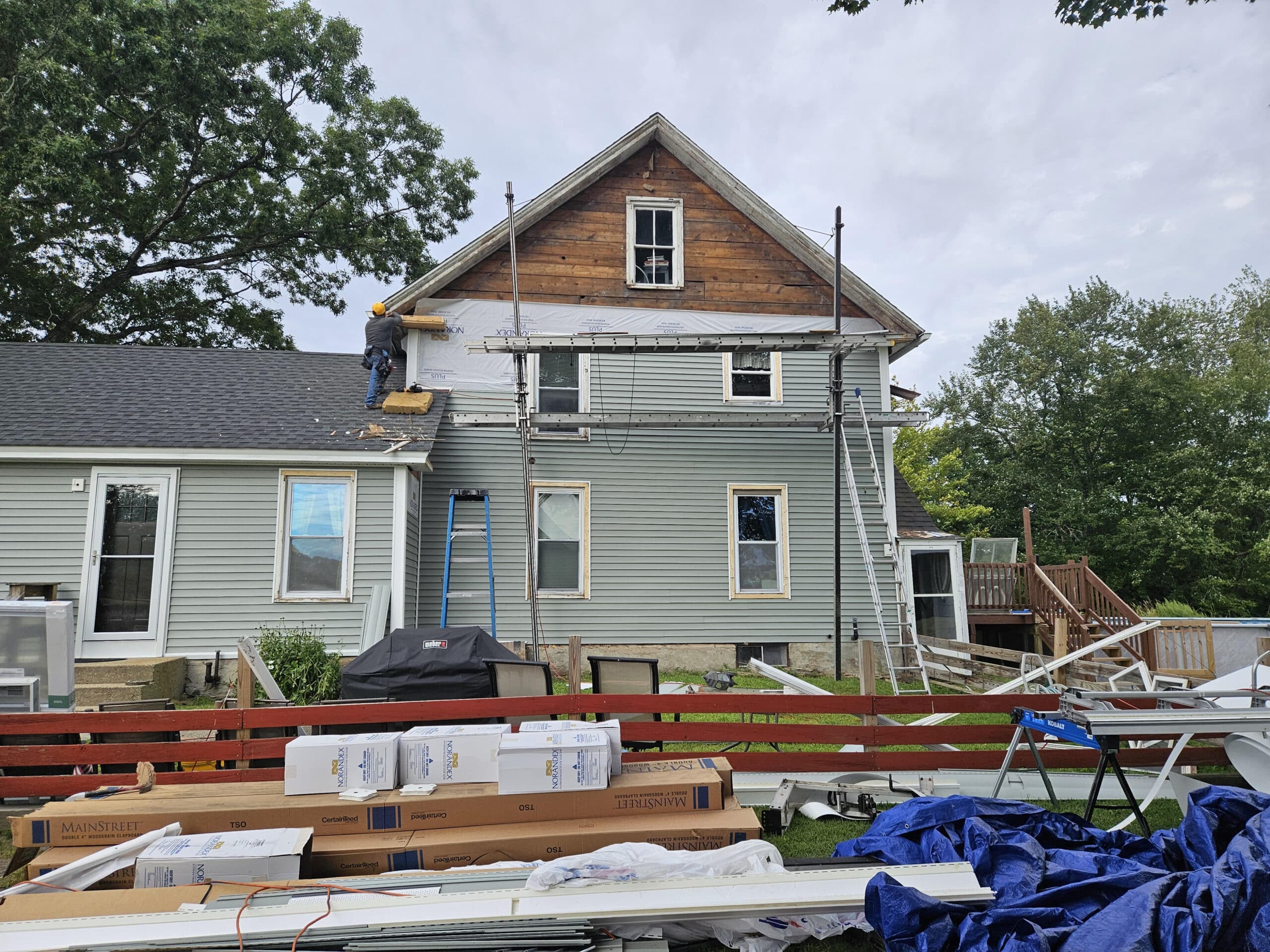 After Installed CertainTeed Cypress Vinyl Siding, Ledyard CT, JS and R Roofing, Vinyl siding installation near me (2)