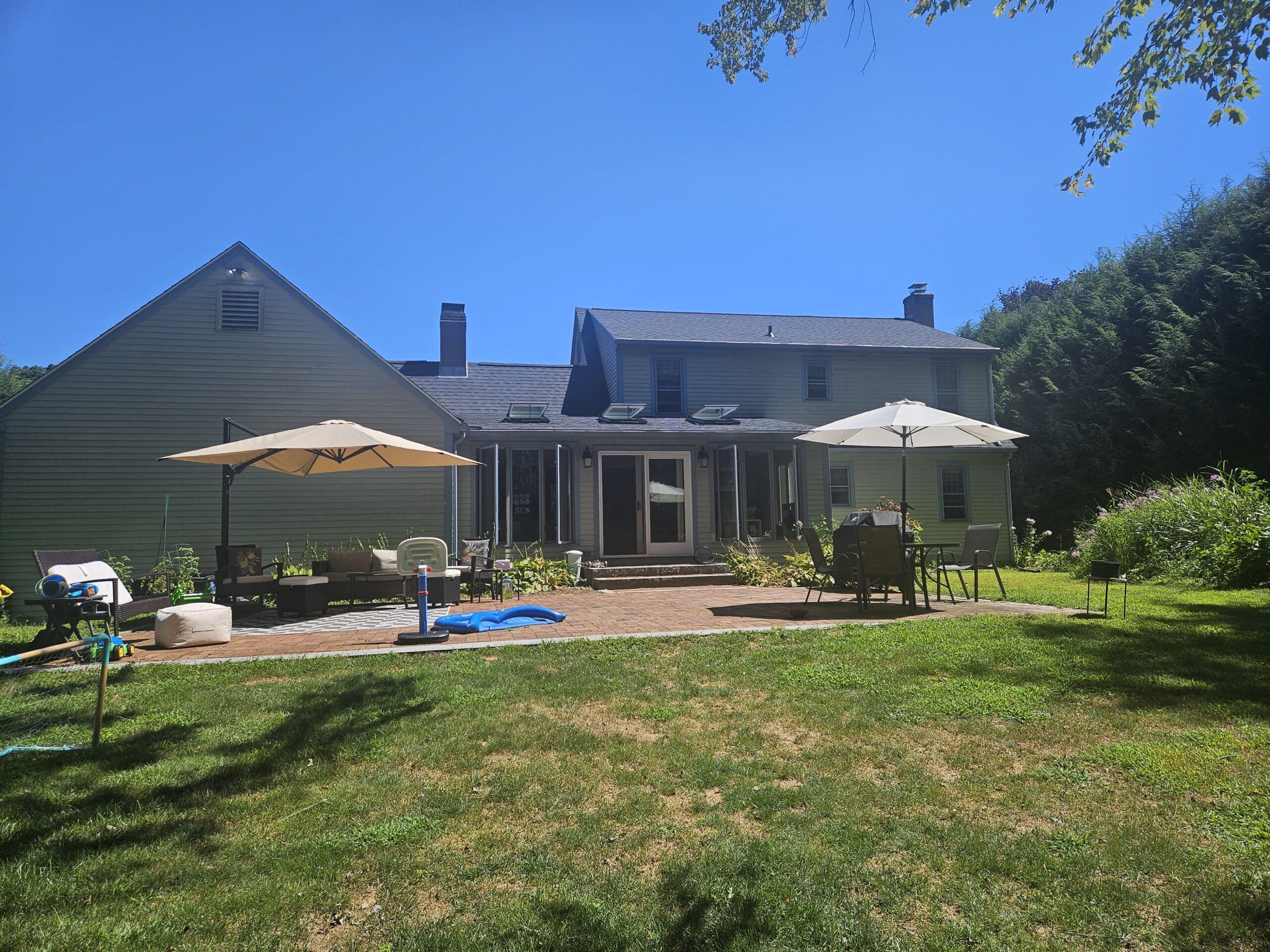 After Installed Pewterwood Shingles, Uncasville CT, JS and R Roofing, roofing company near me (3)
