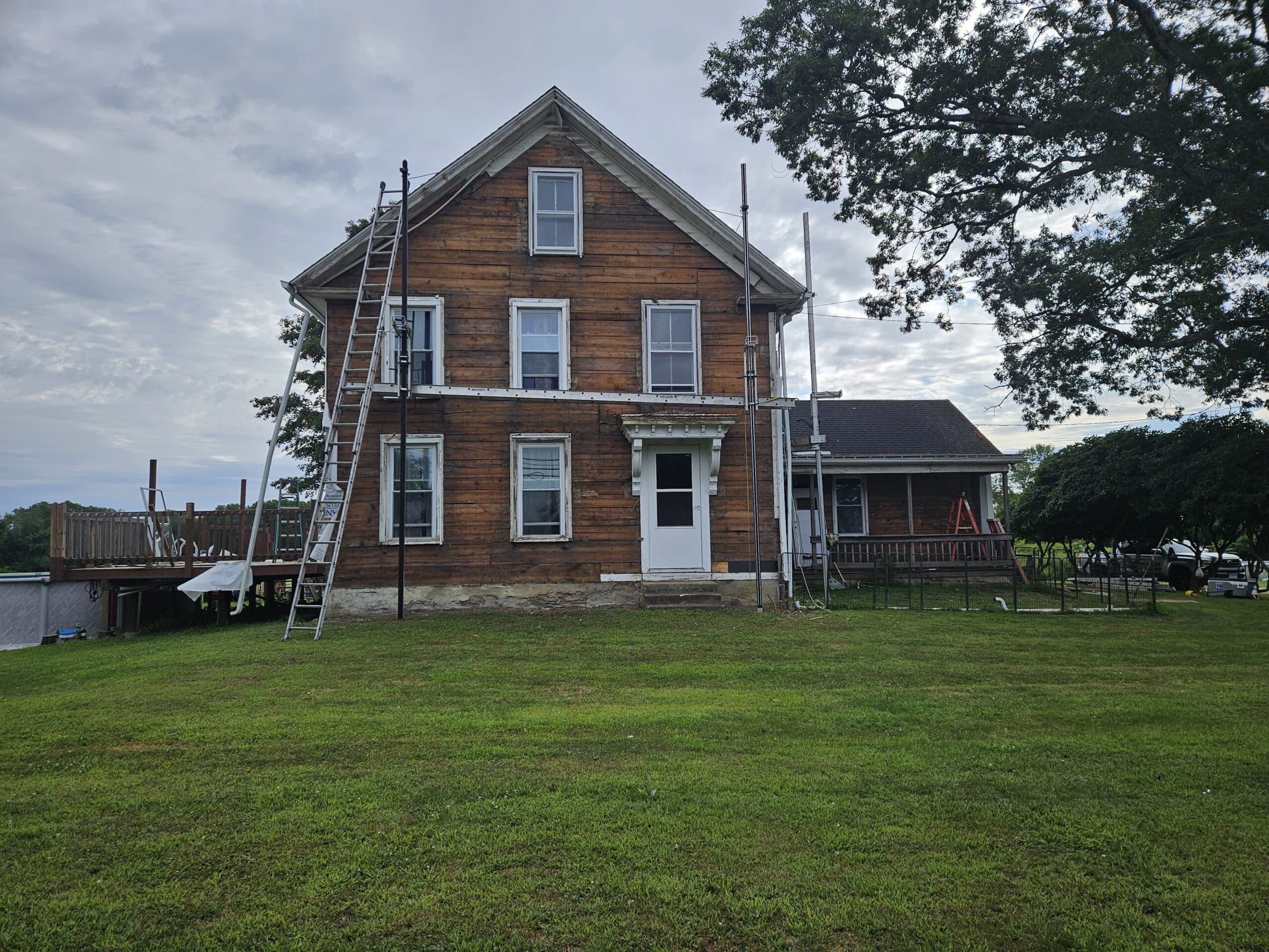 Before Installed CertainTeed Cypress Vinyl Siding, Ledyard CT, JS and R Roofing, Vinyl siding installation near me (5)